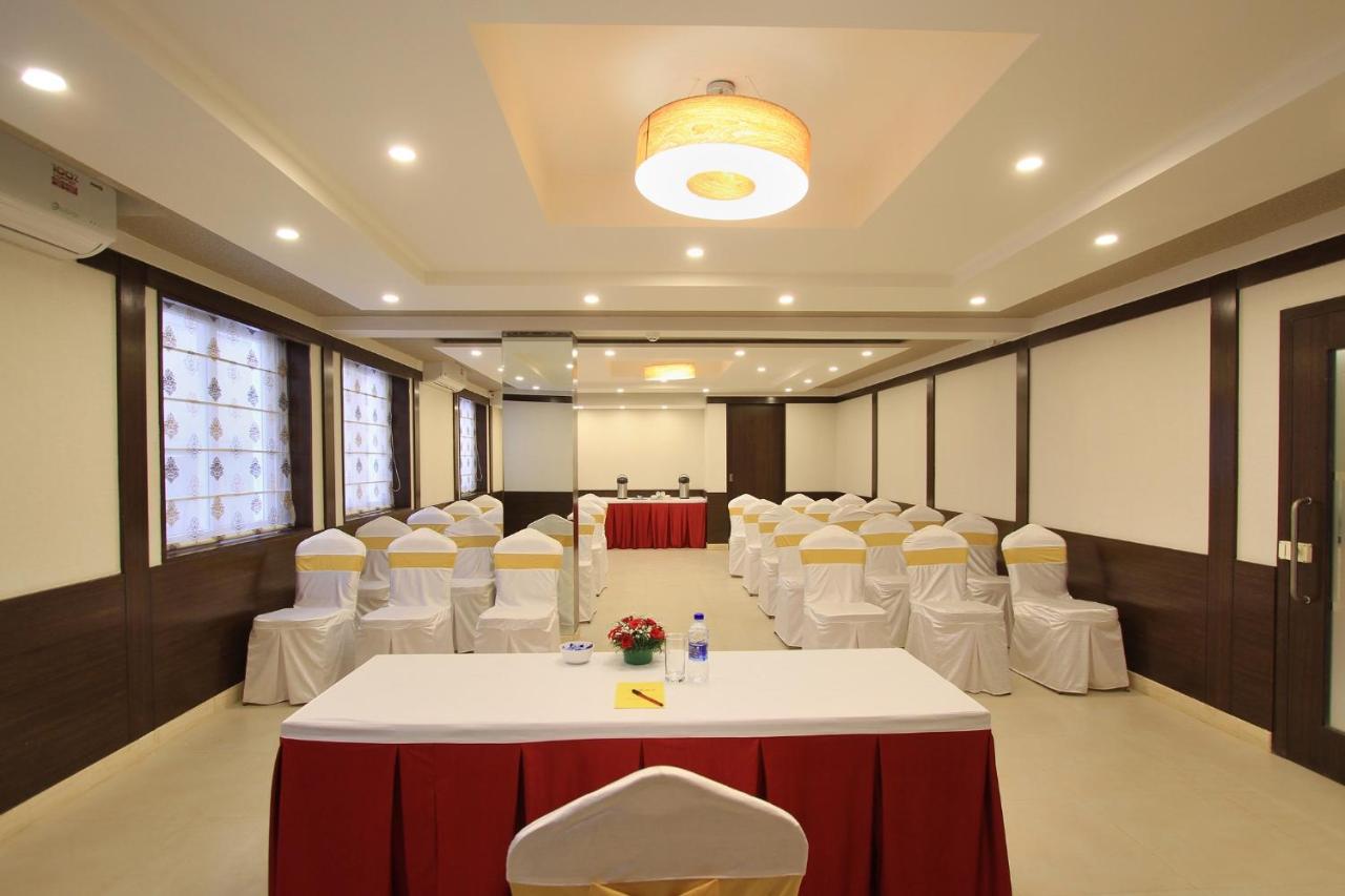 Hotel La Sara Regent Bengaluru Zewnętrze zdjęcie
