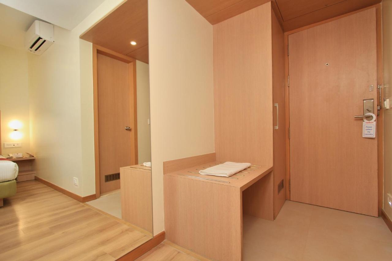 Hotel La Sara Regent Bengaluru Zewnętrze zdjęcie