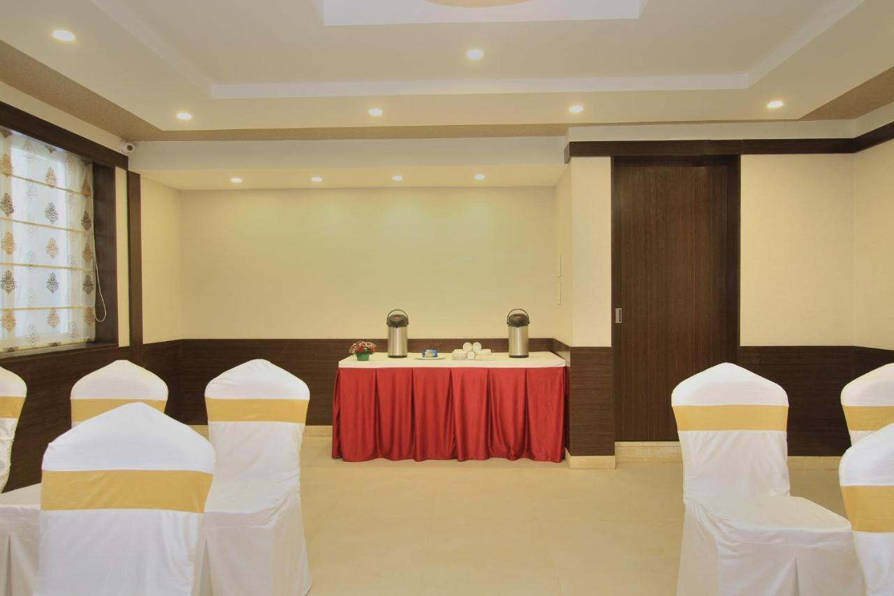 Hotel La Sara Regent Bengaluru Zewnętrze zdjęcie