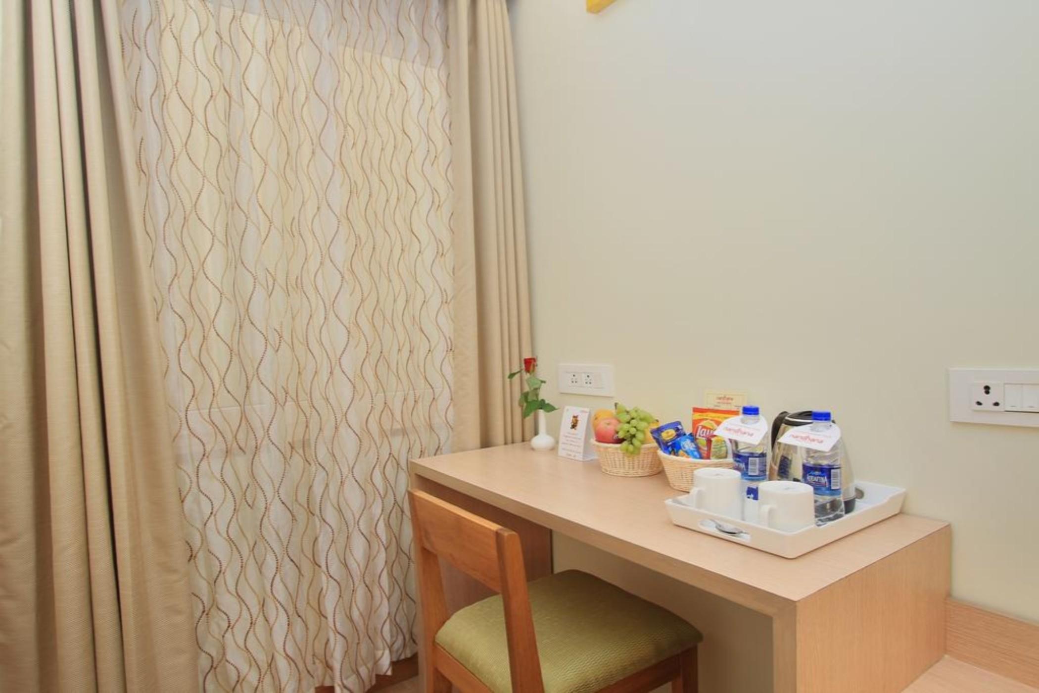 Hotel La Sara Regent Bengaluru Zewnętrze zdjęcie